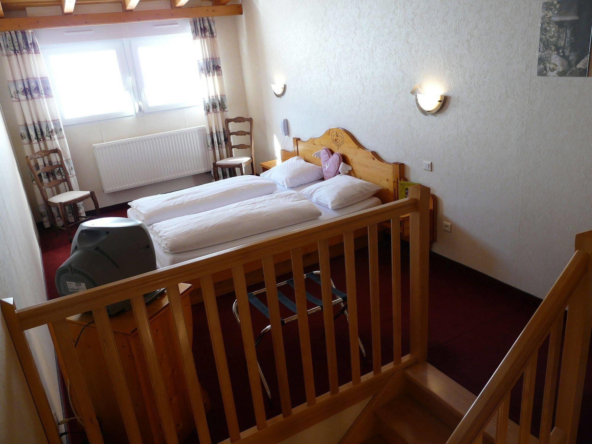 Logis Hotel Restaurant La Petite Auberge Alsace Le Hohwald Eksteriør billede